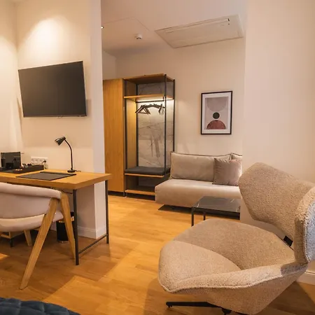 Zum Kaiserdom Hotel *